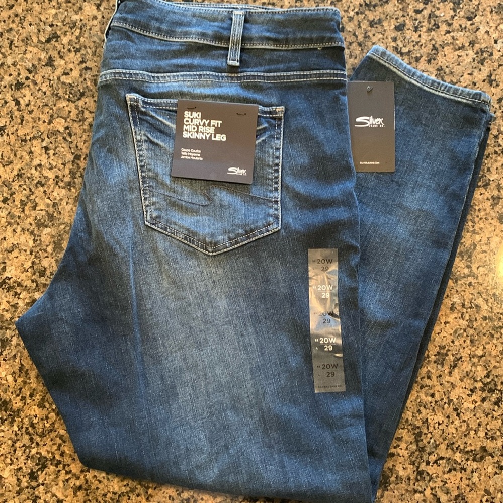 Silver Jean Co - Suki Curvy Fit